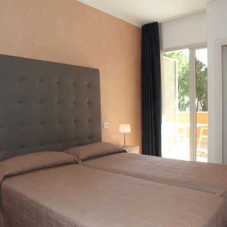 Hotel Garni Losanna Bibione Exterior foto